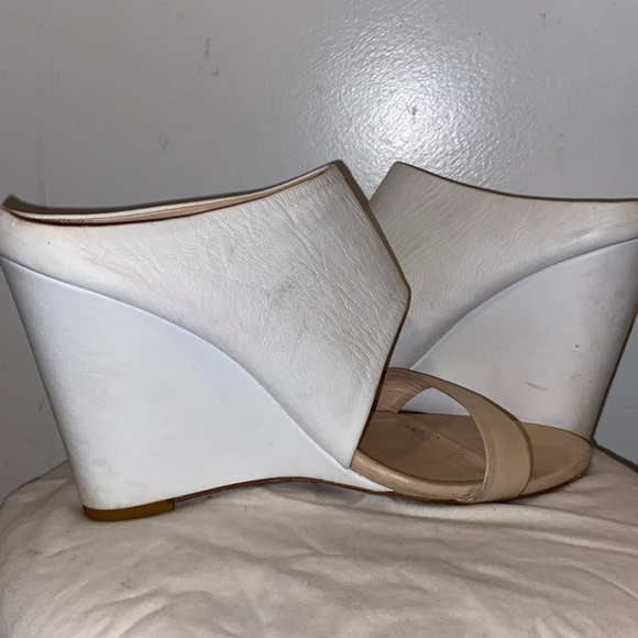 Dee Keller Heels - Picture 1 of 3